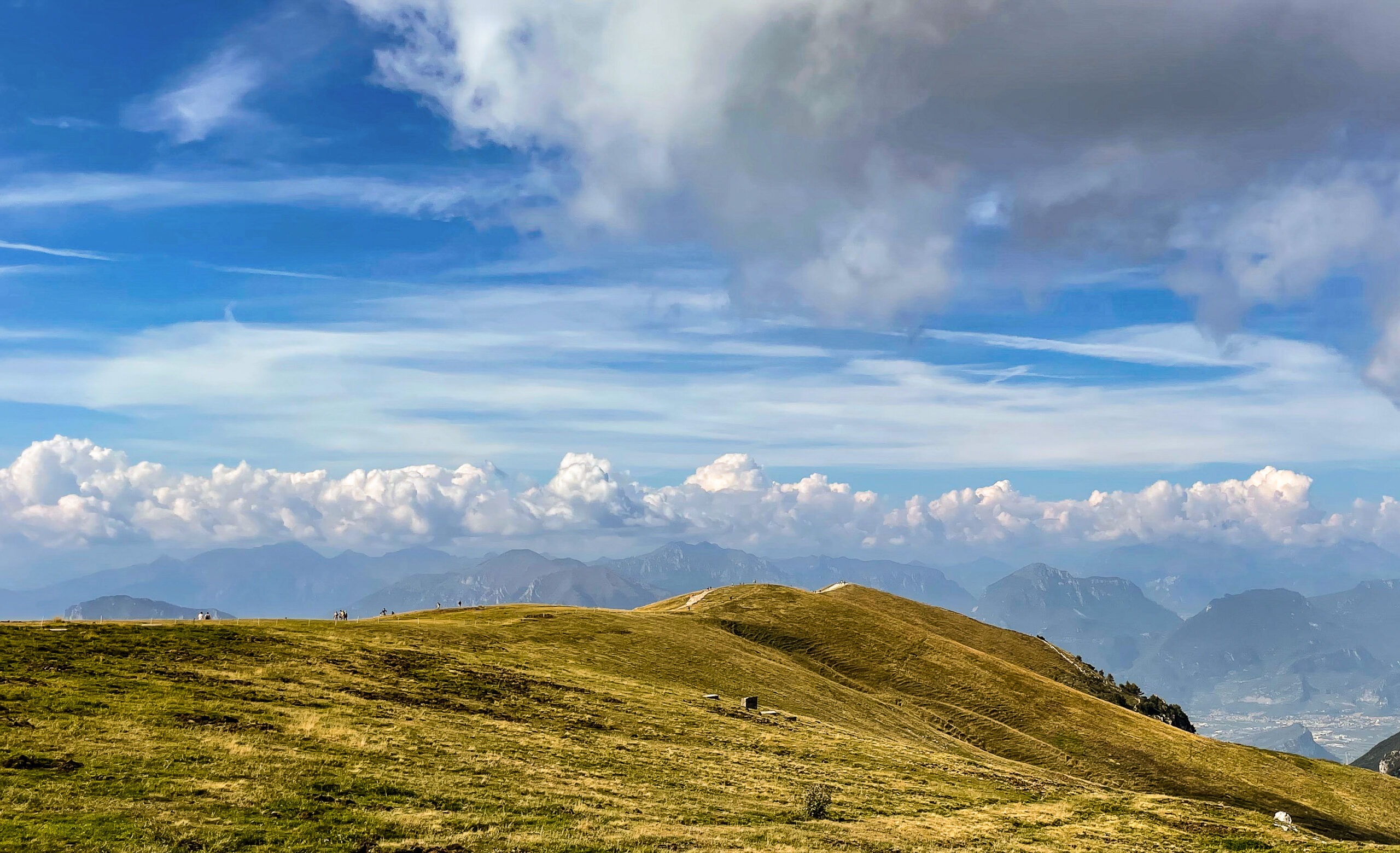 Minimalist mountain landscape from the Horizons collection by Andrzej Szeja